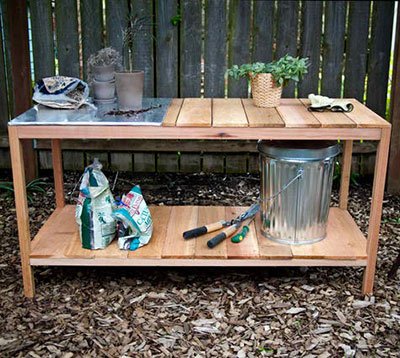 Mesa para macetas de aluminio y madera